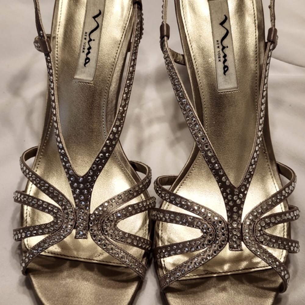 Nina Bobbie JS Shoes - Picture 2 of 11